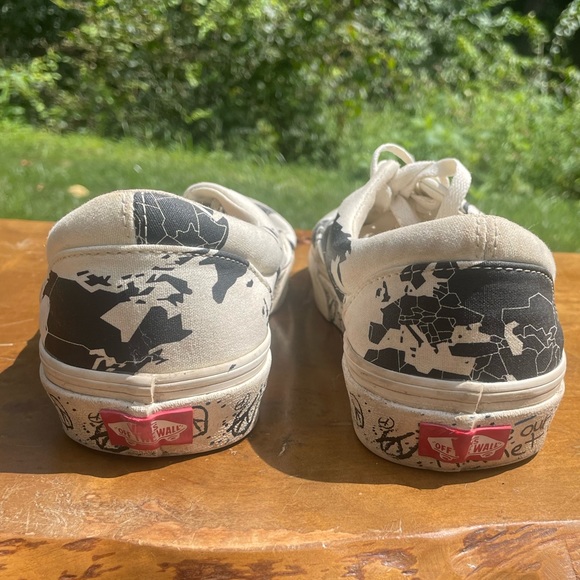 Unisex World Map Vans Skater Shoes - Picture 3 of 8
